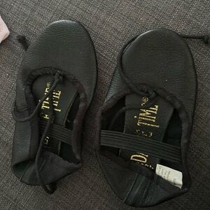 size 7 toddler shoes- BALLET SHOES